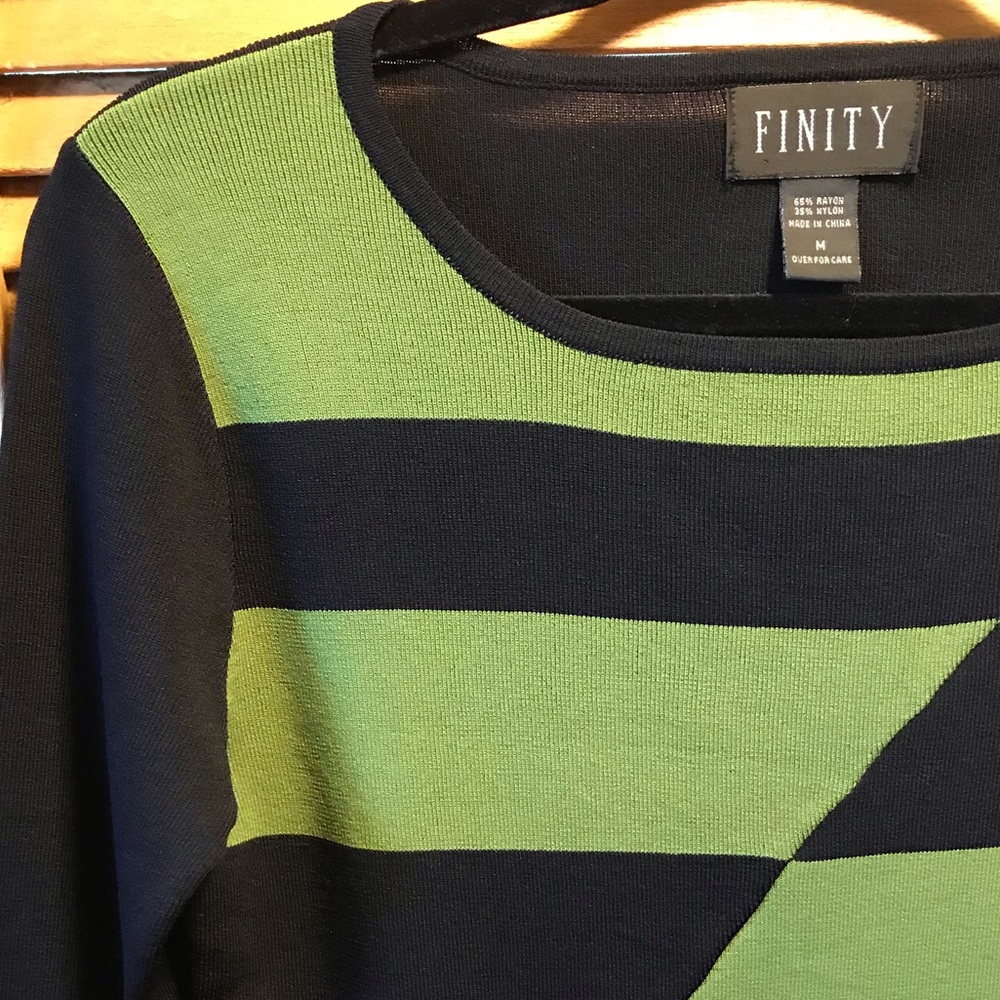 Finity Black & Green Stretch Top - Picture 5 of 8